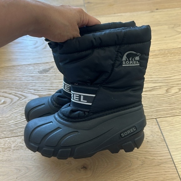Sorel insulated snow boots boys girls kids 12 - Picture 4 of 5